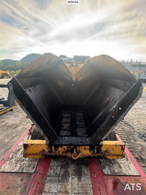 Heavy machinery product image - Image 14 of 15