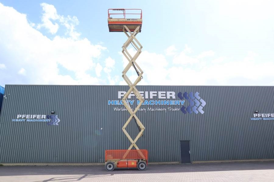 JLG M4069 Hybrid, 14.2m Working Height, 360kg Capacity 2008 JLG - M4069 - 90063 M4069 Hybrid, 14.2m Working Height, 360kg ...