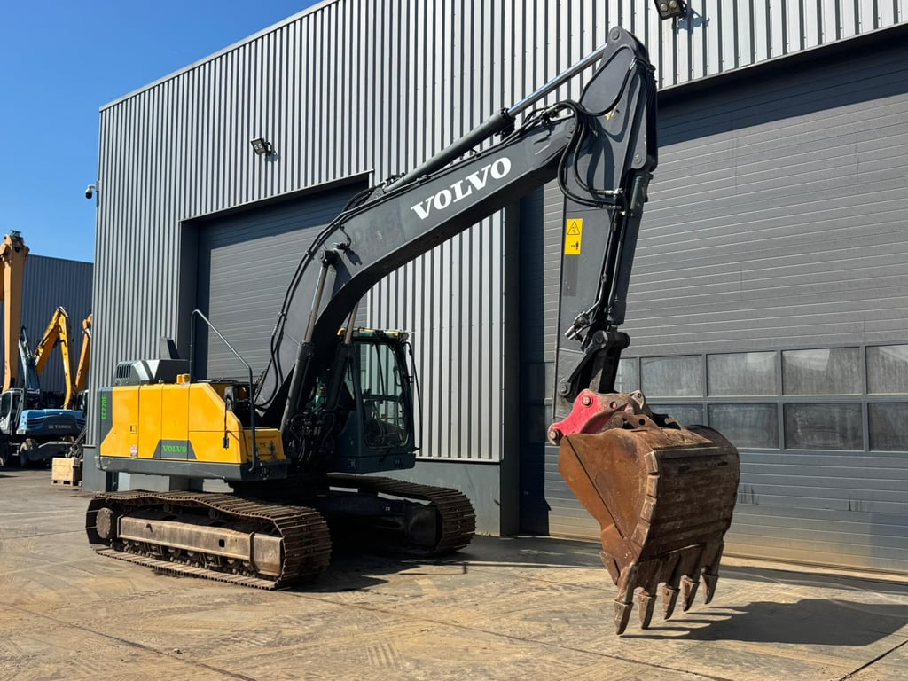 Volvo EC220EL 2016 00033554 EC220EL 2016 1 image 5