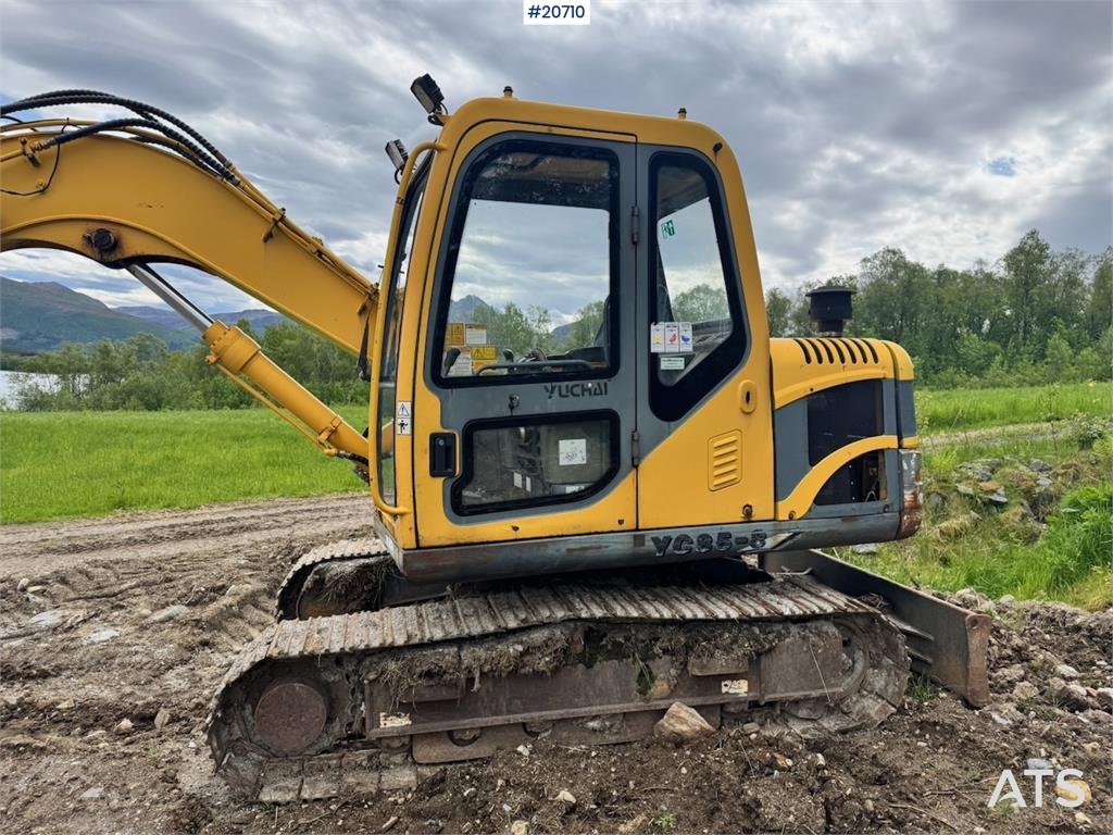 Yuchai YC85-8 Crawler excavator w/ Bucket. 3200 hours. 2008 20710 Yuchaï YC85-8 Crawler excavator w/ Bucket. 3200 hours. 2...