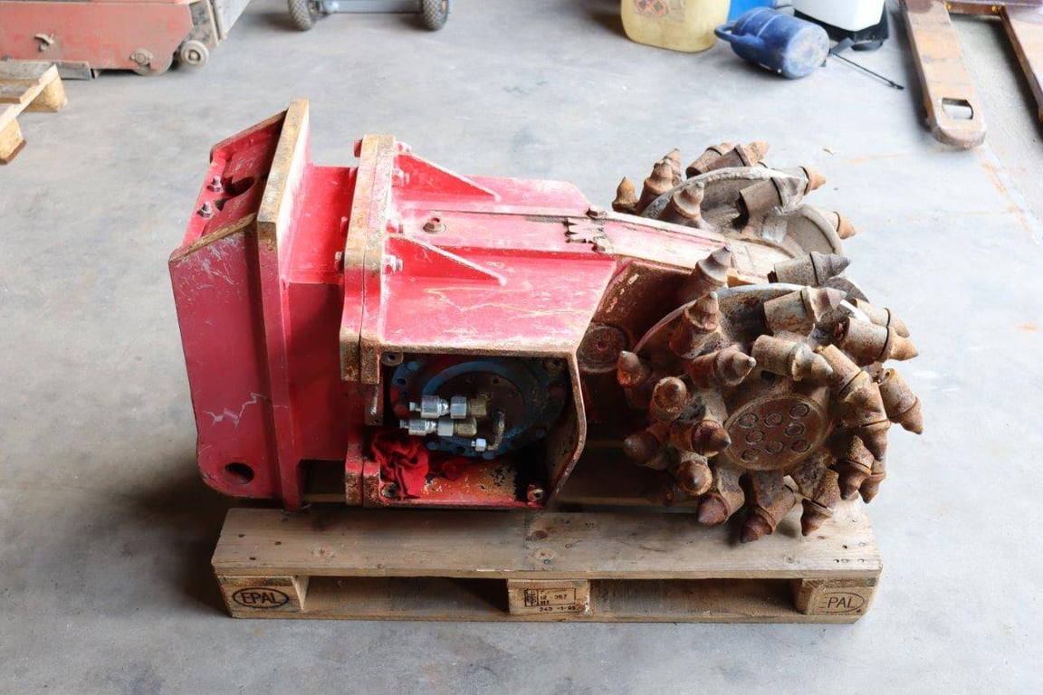 Heavy machinery product image - Image 2 of 14