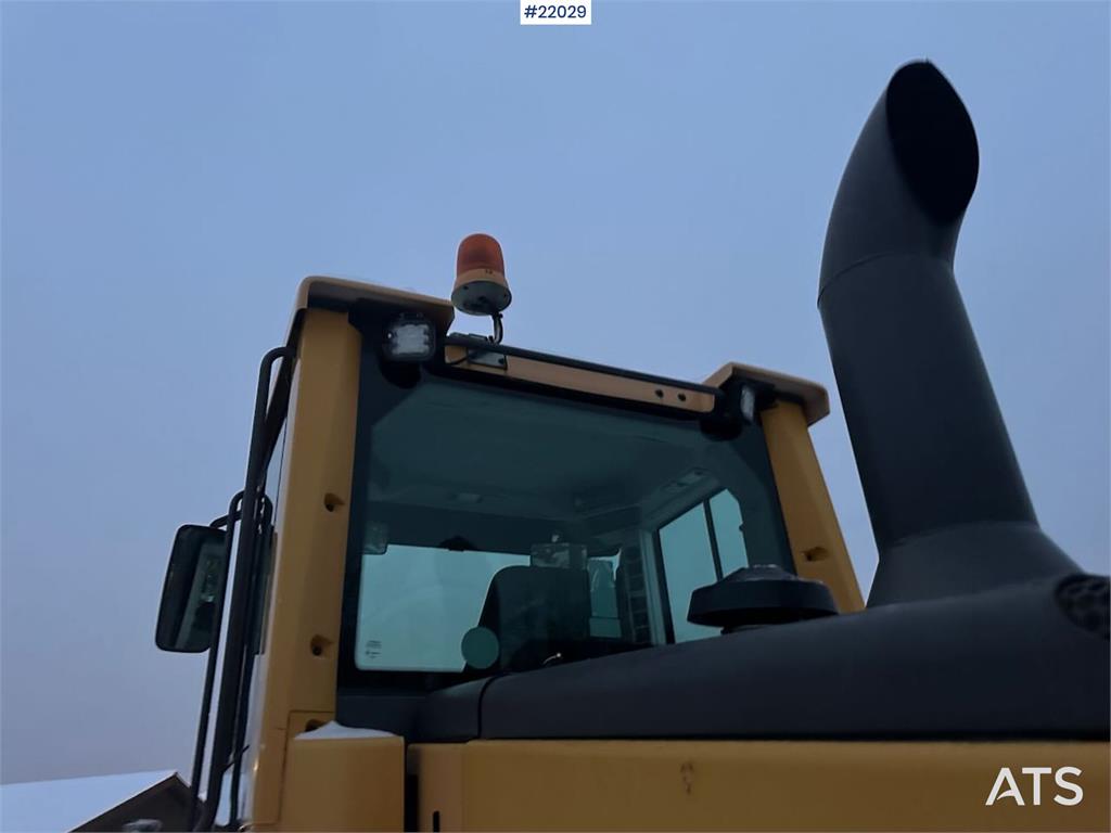 Heavy machinery product image - Image 10 of 30