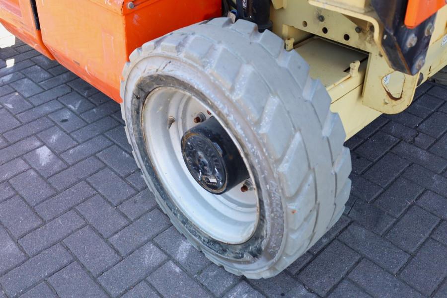 JLG 4069LE Electric, 14.2m Working Height, 360kg Capac 2012 JLG - 4069LE - 90288 4069LE Electric, 14.2m Working Height, 36...