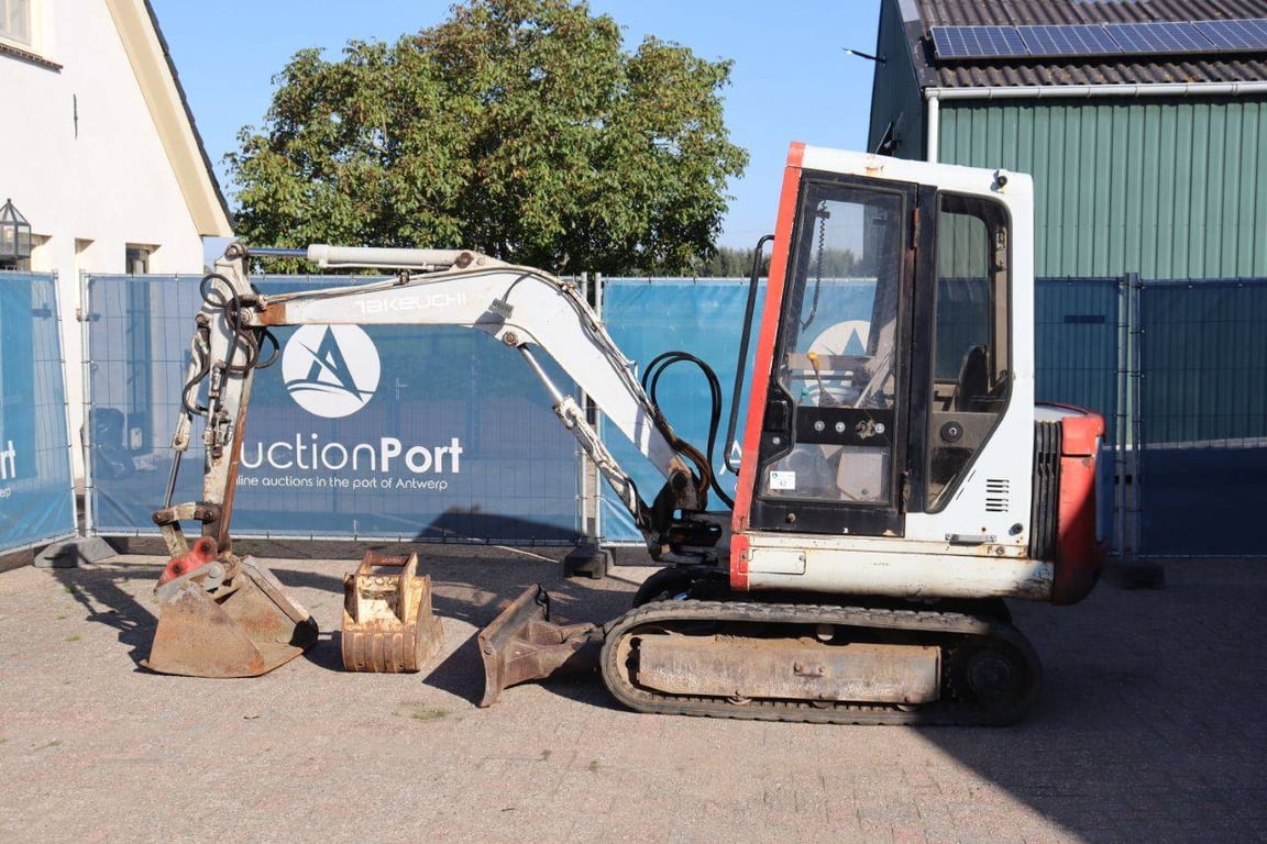 Crawler excavator Takeuchi TB025 Diesel 26hp TB025 1 Crawler Excavators image 2