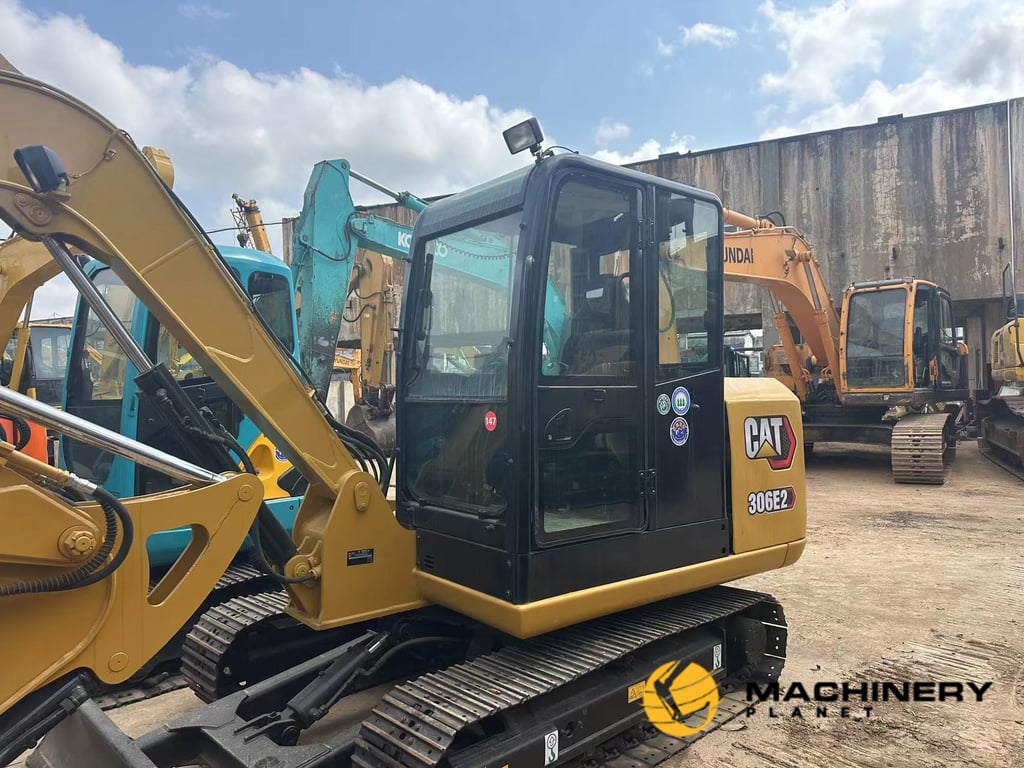 306 CATERPILLAR used mini excavator hot sale 306 2021 1 image 4