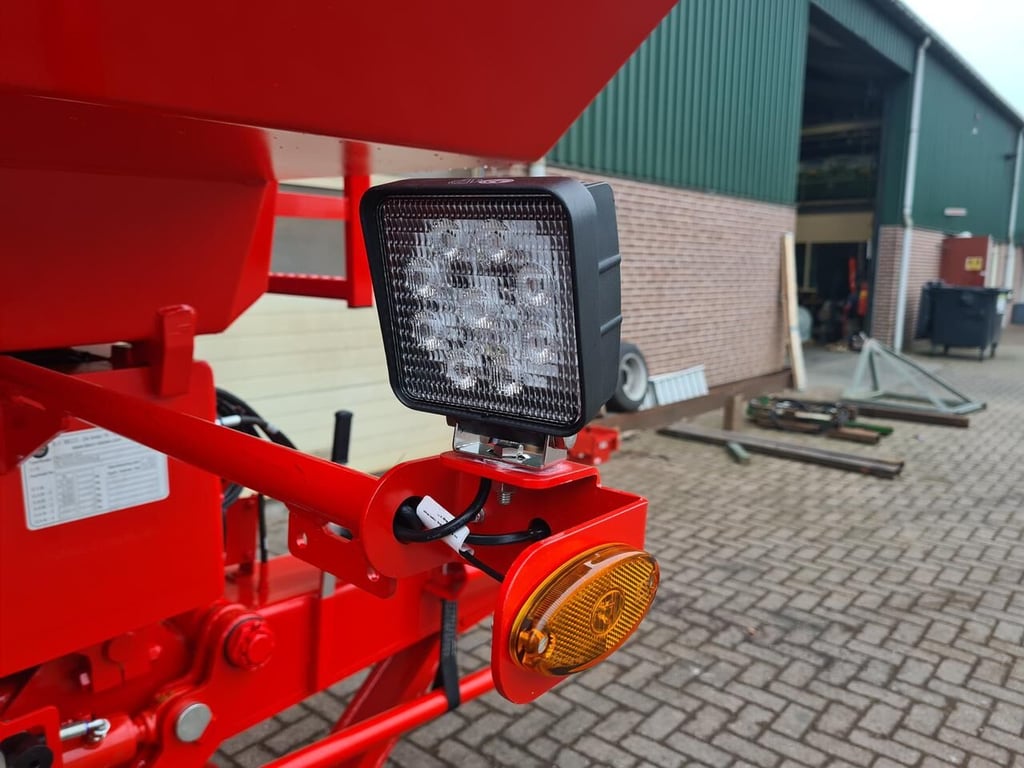 Heavy machinery product image - Image 8 of 15