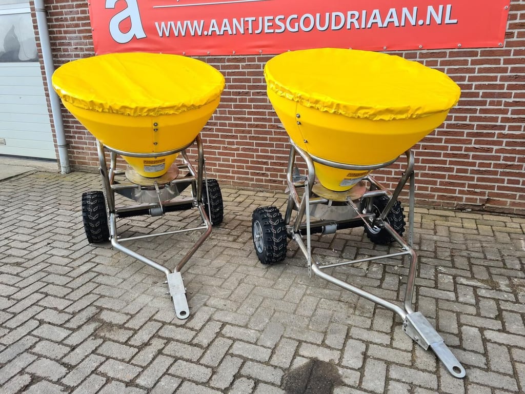 Zoutstrooier SW 300 met PE-bak 2021 8644 Zoutstrooier SW 300 met PE-bak 2021 0 image 2