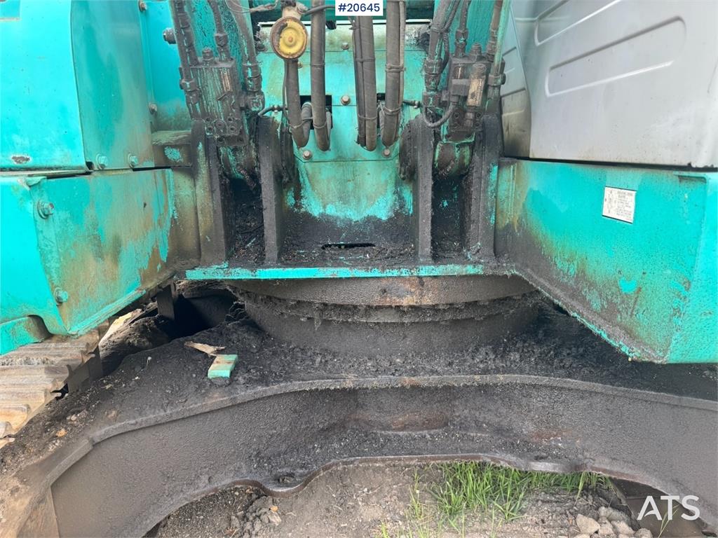 Kobelco SK235SR Tracked excavator w/ Rototilt and bucket. 2000 20645 SK235SR Tracked excavator w/ Rototilt and bucket. 200...