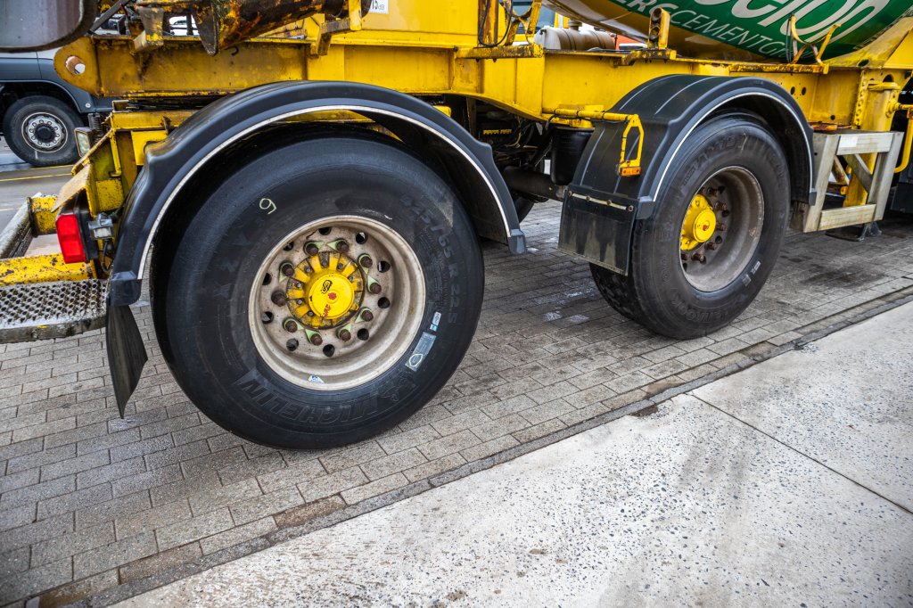 IMER BETON MIXER/MALAXEUR/MISCHER-10M3- STEERING AXLE 2017 E61057 Imer BETON MIXER/MALAXEUR/MISCHER-10M3- STEERING AXLE 20...