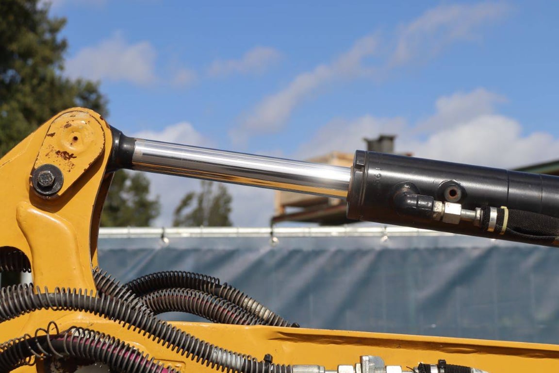 Minigraver Caterpillar 301.8 Diesel 15.7kW 301.8 1 image 15