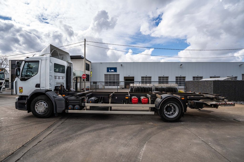 RENAULT PREMIUM 340 DXI // HAYON RETRACT 2013 E63383 Renault PREMIUM 340 DXI // HAYON RETRACT 2013 1 image 6