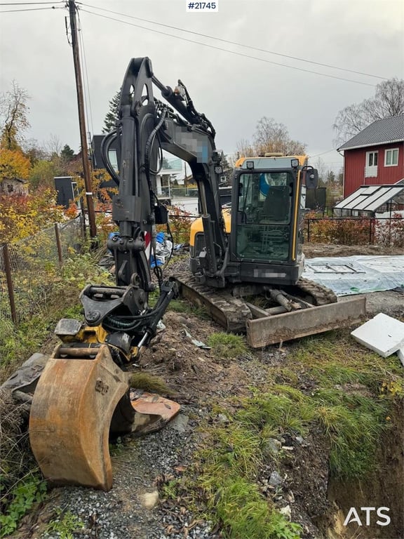 Volvo ECR58D Tracked Excavator with Tilt and Bucket 2018 21745 ECR58D Tracked Excavator with Tilt and Bucket 2018 1 Crawle...