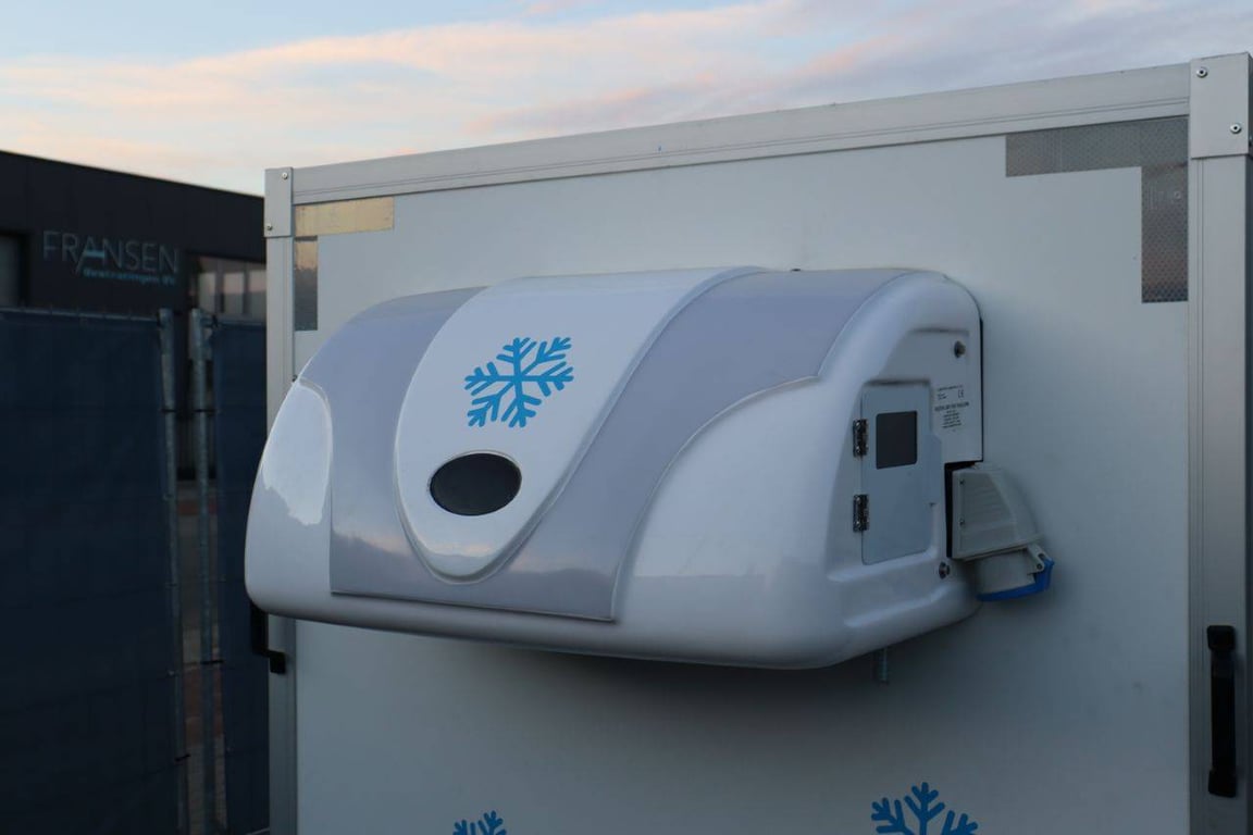 Closed refrigerated trailer 300x150cm 2025 New 2025 VDM trailers e4*2018/858*00010 2025 0 image 15