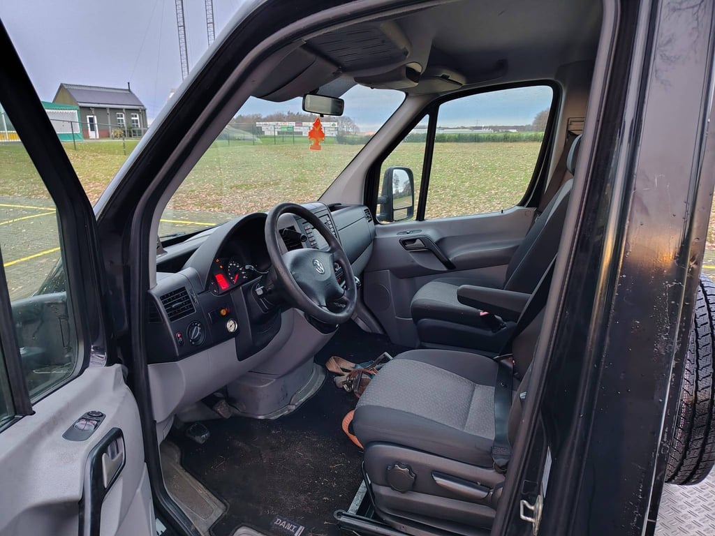 Chassis Cabin Volkswagen CRAFTER Diesel 2015 2015 Volkswagen Crafter 2015 1 image 11