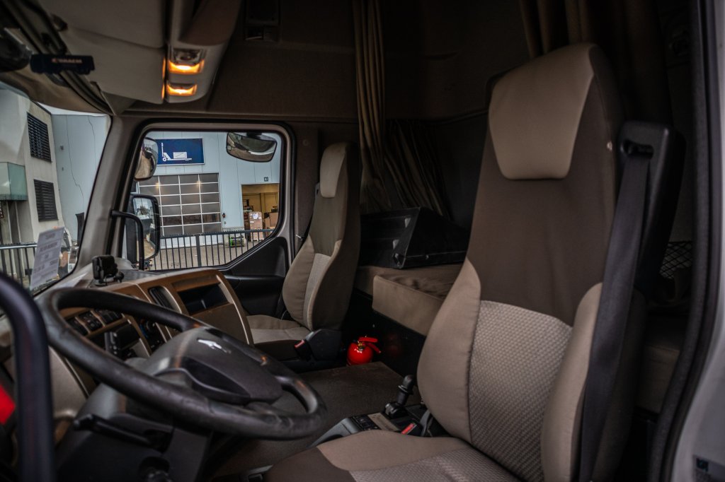 RENAULT PREMIUM 430DXI-6X2-(+remorque=3.500€) 2010 E60821 Renault PREMIUM 430DXI-6X2-(+remorque=3.500€) 2010 1 image 7