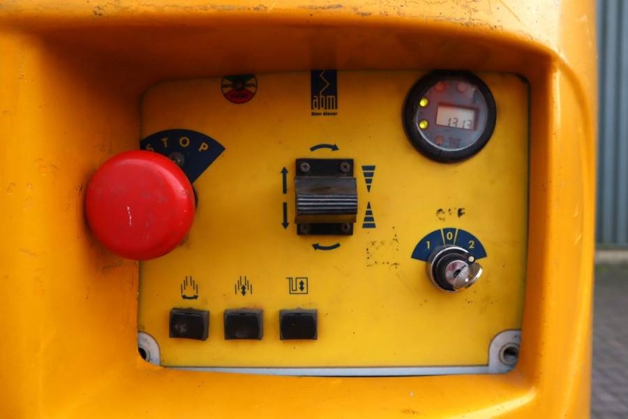 Haulotte STAR 12 Electric, 12m Working Height, 3m Reach, 21 2008 HAULOTTE - STAR 12 - 63127 STAR 12 Electric, 12m Working ...