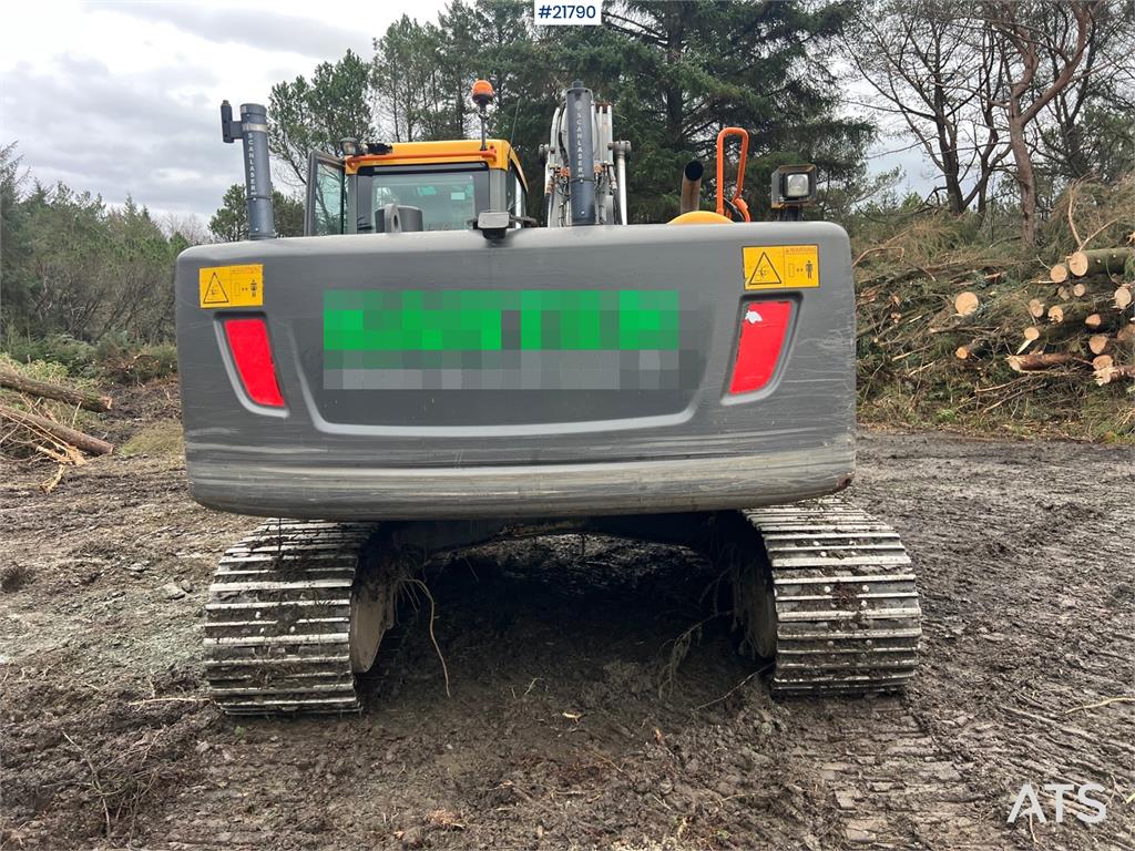 Volvo ec210cl excavator w/ rototilt, sanding bucket and 2010 21790 ec210cl excavator w/ rototilt, sanding bucket and 2010 ...