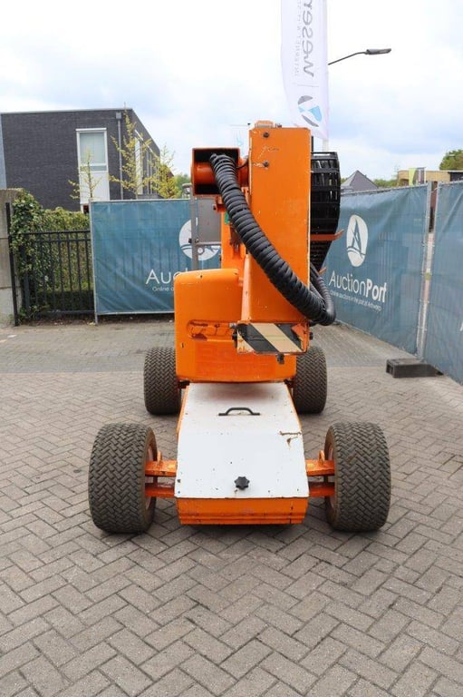 Nifty HR12 NE Electric 12.2m Articulated Boom Lift 2009 2009 Nifty HR12 NE 2009 1 image 5