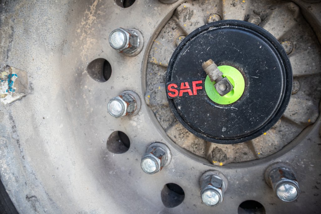 CIFA BETON MIXER/MALAXEUR/MISCHER-12M3- STEERING AXLE 2017 E61054 CIFA BETON MIXER/MALAXEUR/MISCHER-12M3- STEERING AXLE 20...