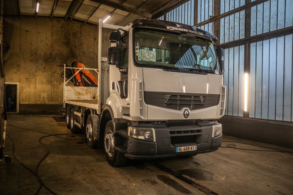 RENAULT KERAX 380DXI-8x4+PK18TM/3EXT 2011 E60849 Renault KERAX 380DXI-8x4+PK18TM/3EXT 2011 1 image 2