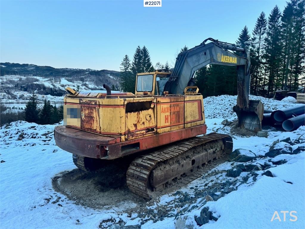 Åkerman H14 1984 22071 Akerman H14 1984 1 Crawler Excavators image 23