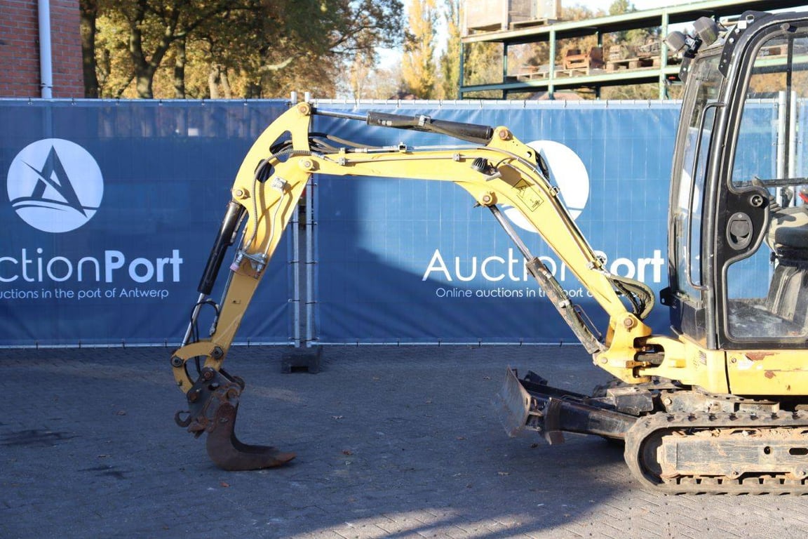 Rupsgraafmachine Caterpillar 301.7D Diesel 2018 2018 301.7D 2018 1 Crawler Excavators image 10