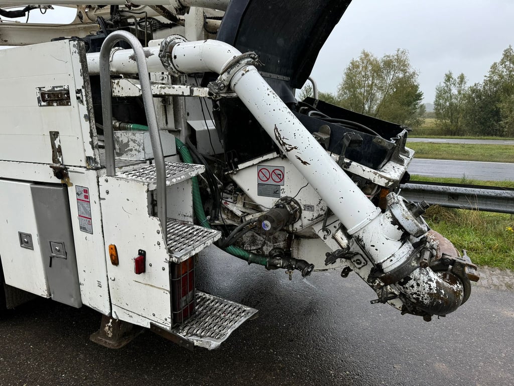 Heavy machinery product image - Image 15 of 15