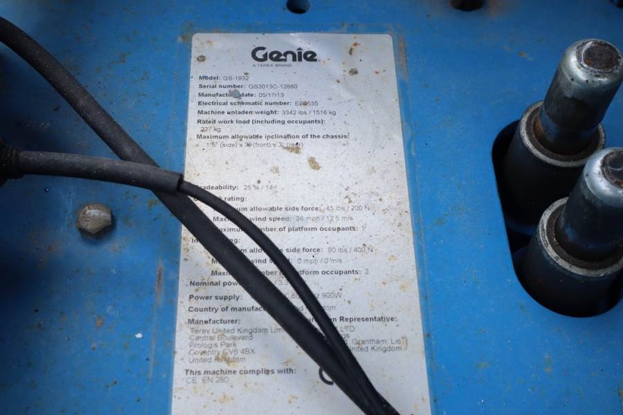 Genie GS1932 Electric, Working Height 7.8 m, 227kg Capac 2013 GENIE - GS1932 - 90017 GS1932 Electric, Working Height 7.8 m...