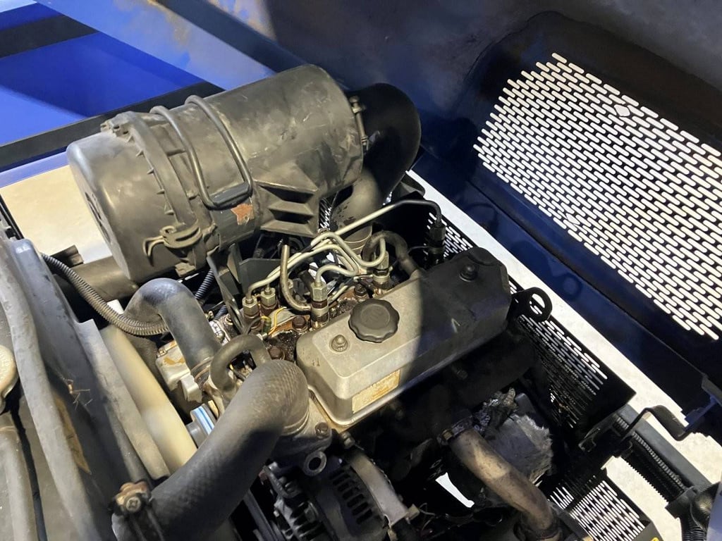 Riding Mower Iseki SFH240F Diesel 2010 2010 Iseki SFH240F 2010 1 image 14