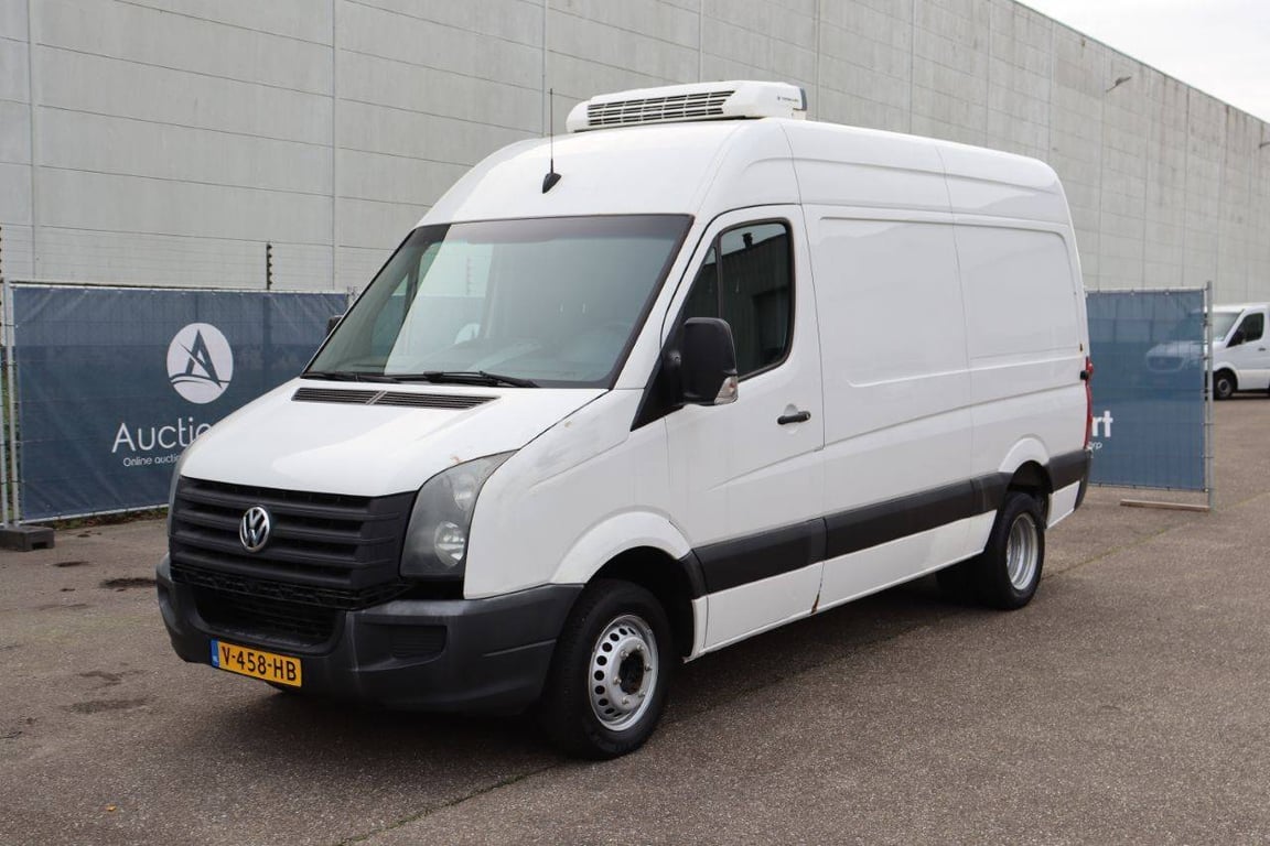 Refrigerated van Volkswagen Crafter Diesel 2013 2013 Volkswagen Crafter 2013 1 image 9