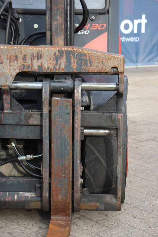 Forklift Fenwick H30 EVO Diesel 3000kg 4.5m 2014 2014 Fenwick H30 EVO 2014 1 Forklift image 11