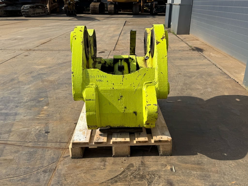 Caterpillar 352F Miller Pin-On Quick Coupler 70001781 352F Miller Pin-On Quick Coupler 1 image 6