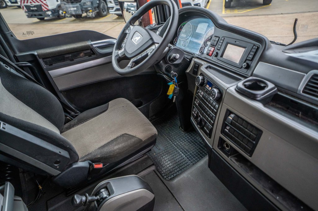 MAN TGX 18.470 XLX BLS+KIPHYDR. 2019 E64723 TGX 18.470 XLX BLS+KIPHYDR. 2019 1 image 13