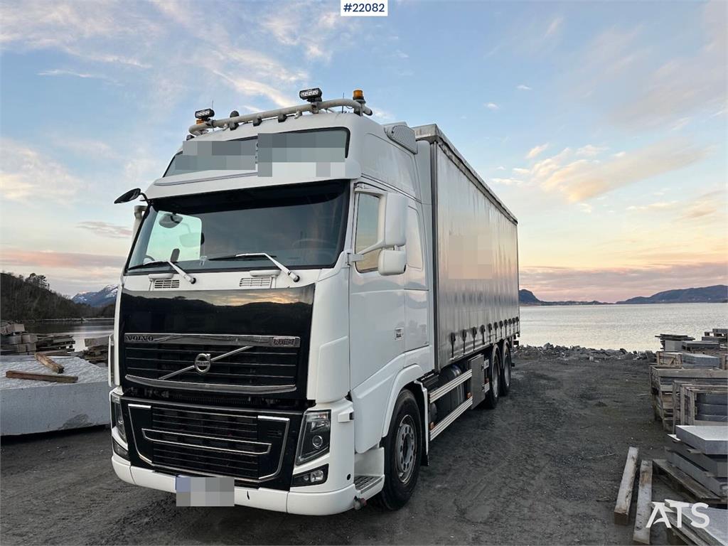 Volvo FH16 700 Tandem Box Truck with Lift and Onspot 2011 22082 FH16 700 Tandem Box Truck with Lift and Onspot 2011 1 imag...