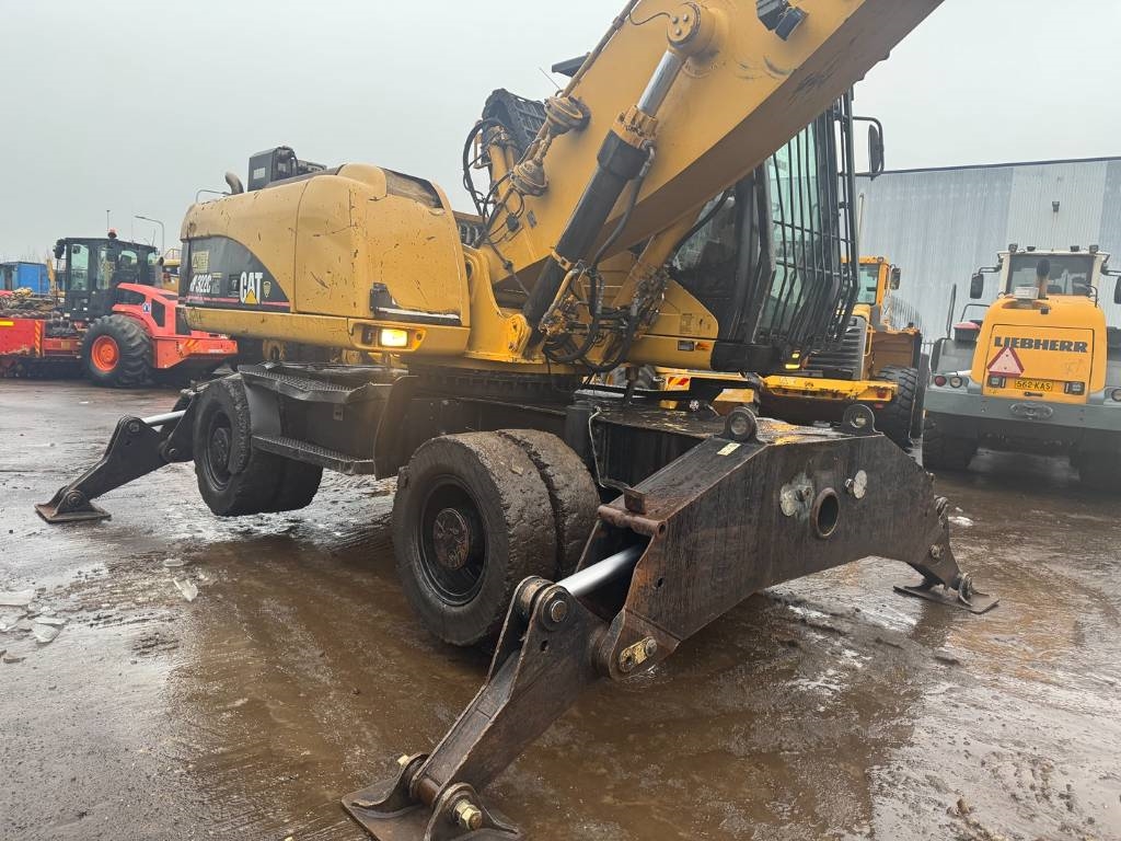 CAT M 322 C 2005 5451 M 322 C 2005 1 Other cranes image 8