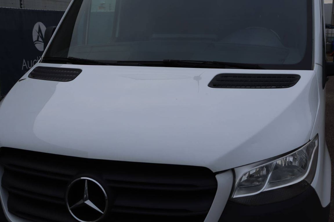 Mercedes-Benz SPRINTER Diesel 2019 Refrigerated Van 2019 SPRINTER 2019 1 image 12