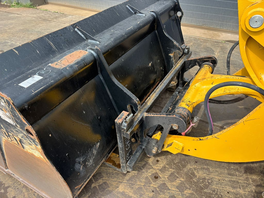 Caterpillar 908M 2022 00033447 908M 2022 1 image 9
