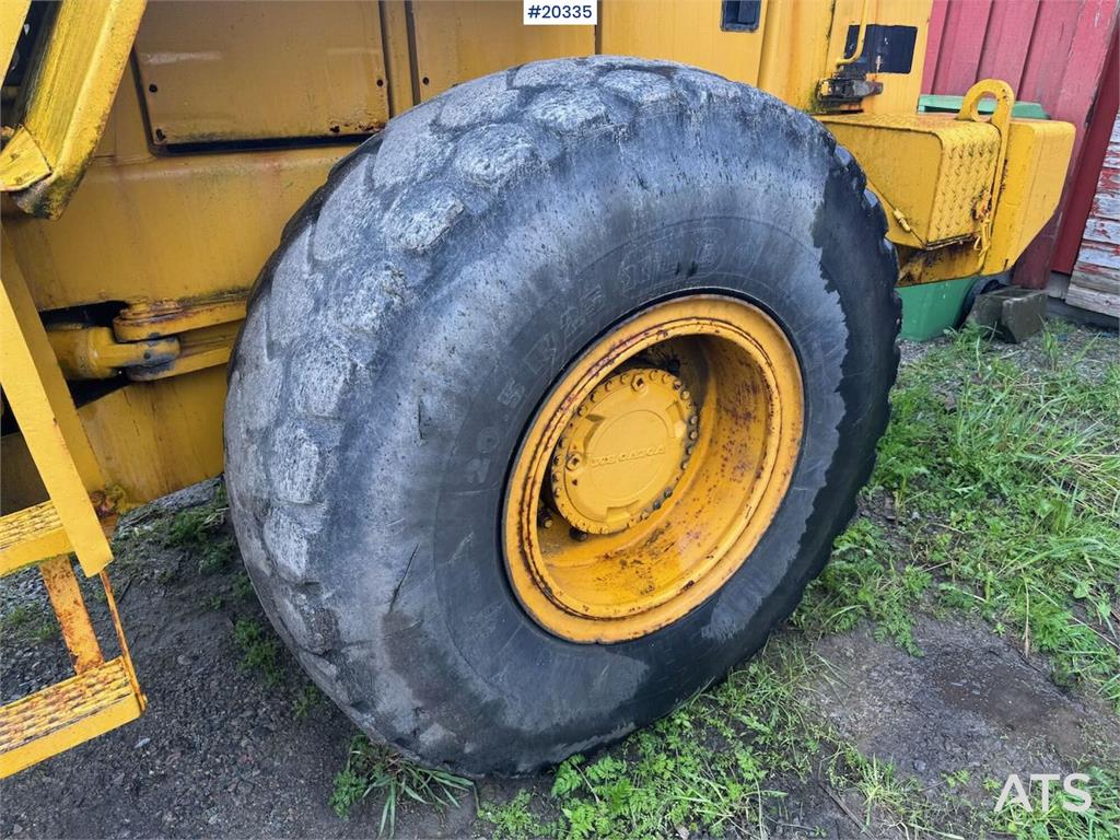 Volvo L90 Wheel Loader w/ overhauled engine. 1990 20335 L90 Wheel Loader w/ overhauled engine. 1990 1 Wheel Loaders image 14