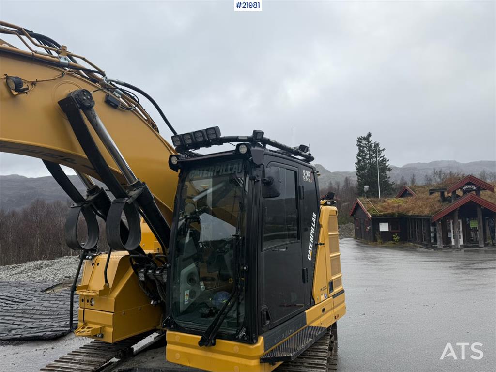 CAT 325 2021 21981 325 2021 1 Crawler Excavators image 7