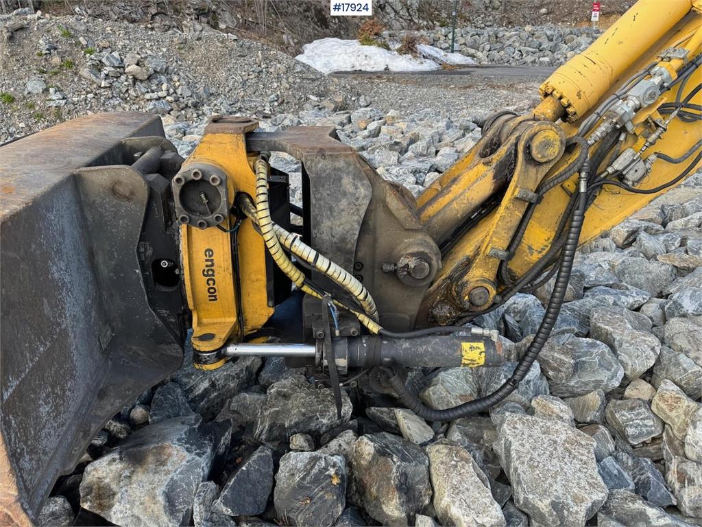 Komatsu PC240LC-10 crawler excavator w/ sanding bucket and 2014 17924 PC240LC-10 crawler excavator w/ sanding bucket and 2...