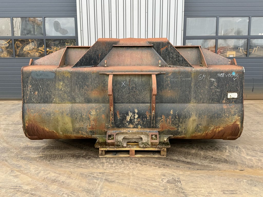 Caterpillar 966M Bucket 4.4 m3 2016 00033274 966M Bucket 4.4 m3 2016 1 image 4