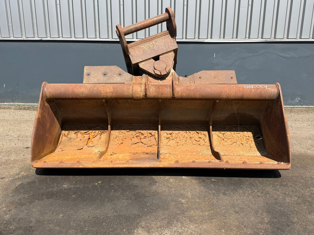 Lehnhoff Tilting Bucket ngt4-2400 Lehnhoff MS25 70001823 Lehnhoff Tilting Bucket ngt4-2400 Lehnhoff MS25 1 image 2