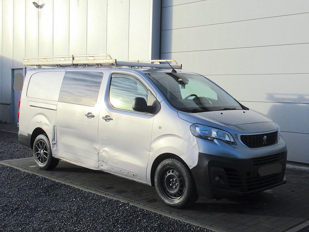 Peugeot Expert 2.0 BlueHDi (double cab & double slide) Diesel 2019 2019 Peugeot Expert (III) 2.0 BlueHDi 2019 1 image 3