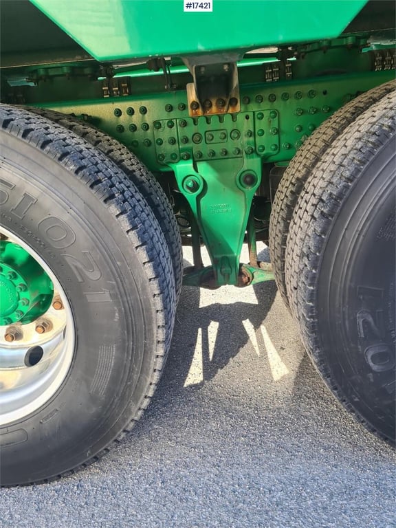 Volvo FH 8x4 Chassis SEE VIDEO 2017 17421 FH 8x4 Chassis SEE VIDEO 2017 1 image 6