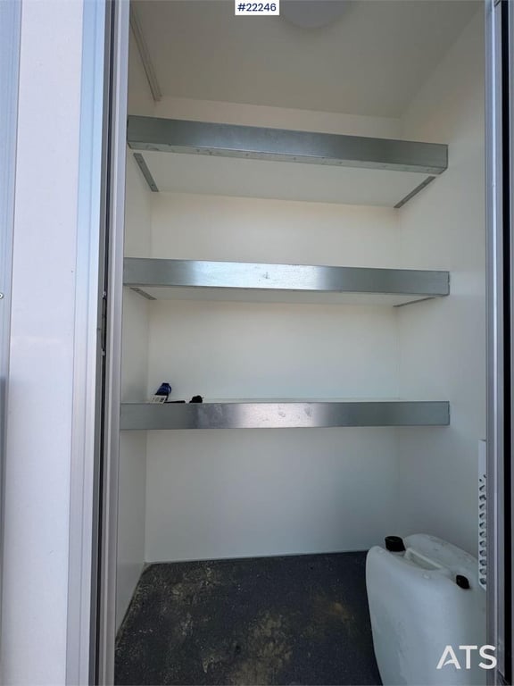 Arnpro wheeled cabin with living area and toilet 22246 Arnpro wheeled cabin with living area and toilet 1 image 9
