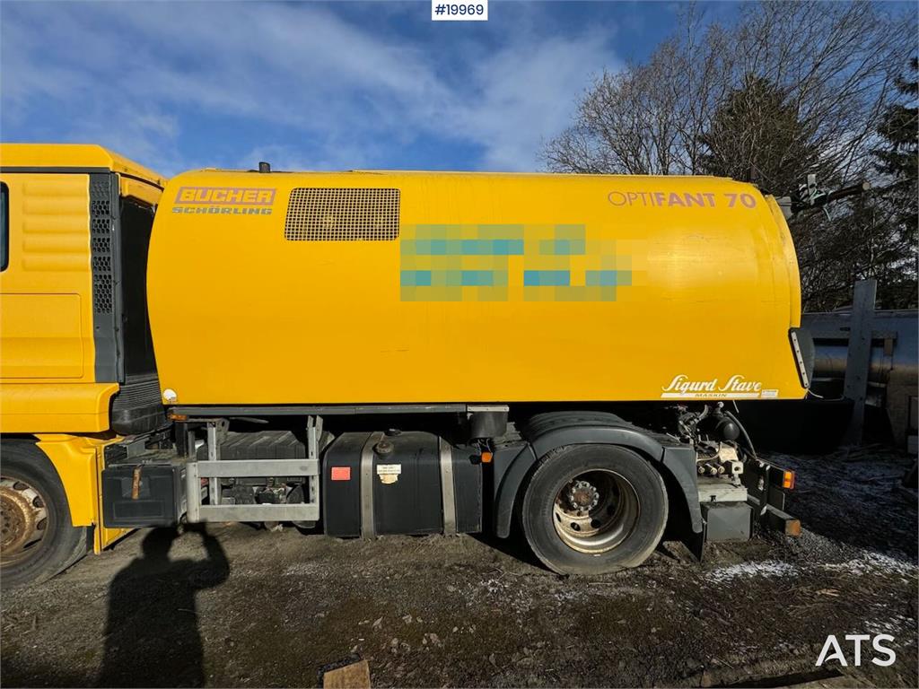 MAN 18.313 Sweeper w/ Bucher Optifant 70 superconstruc 2002 19969 18.313 Sweeper w/ Bucher Optifant 70 superconstruc 2002 ...