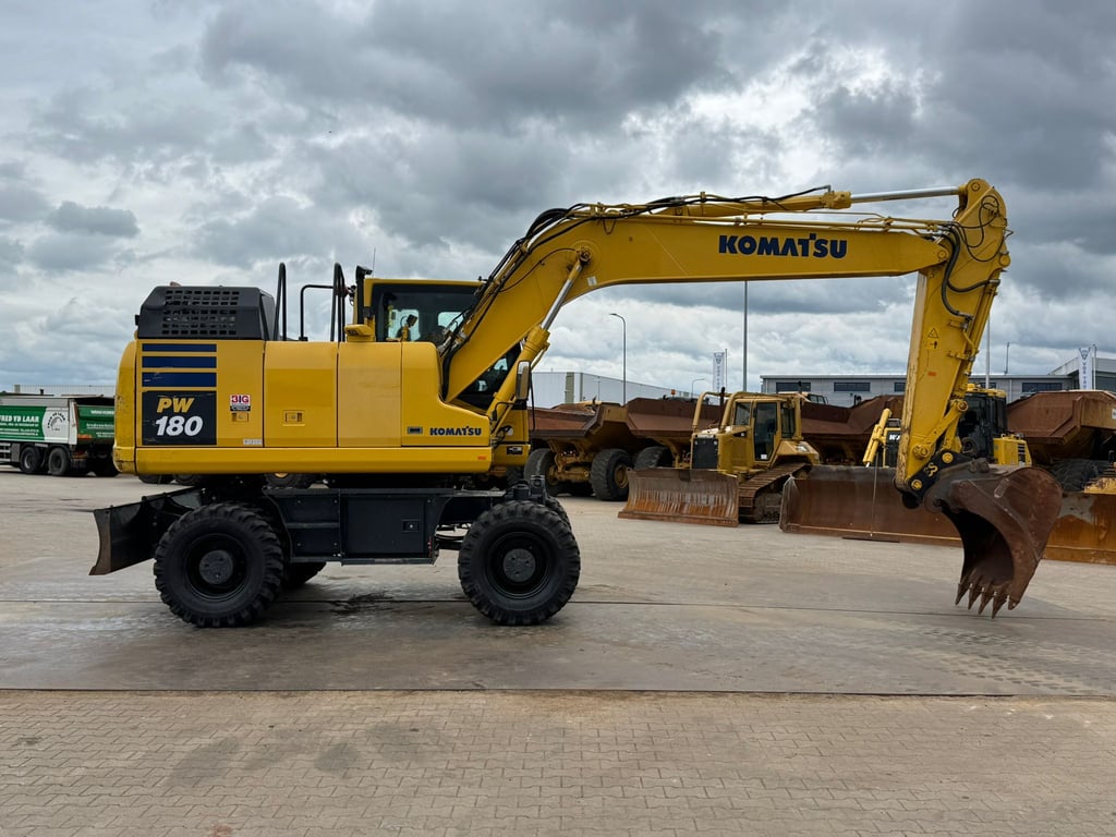 Komatsu PW180-11 2019 00033341 PW180-11 2019 1 image 6