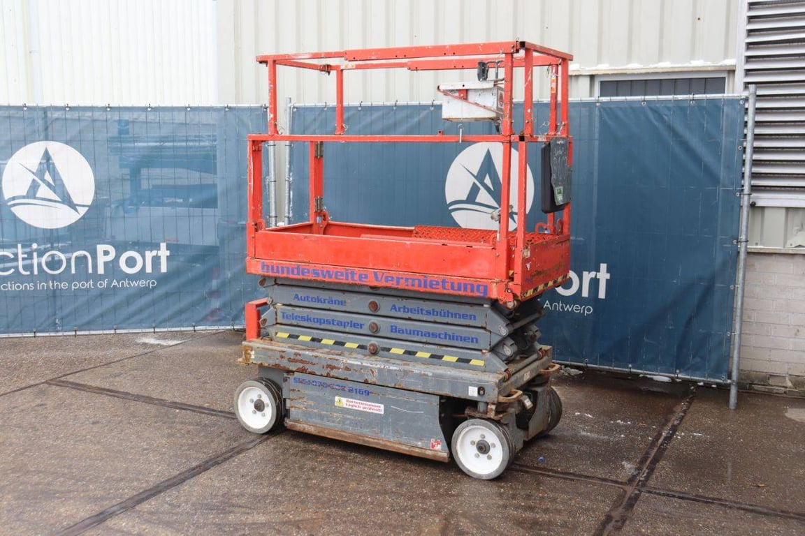Scissor Lift SkyJack SJ3219 Electric 7.8m 2015 2015 SJ3219 2015 1 Scissor Lifts image 3