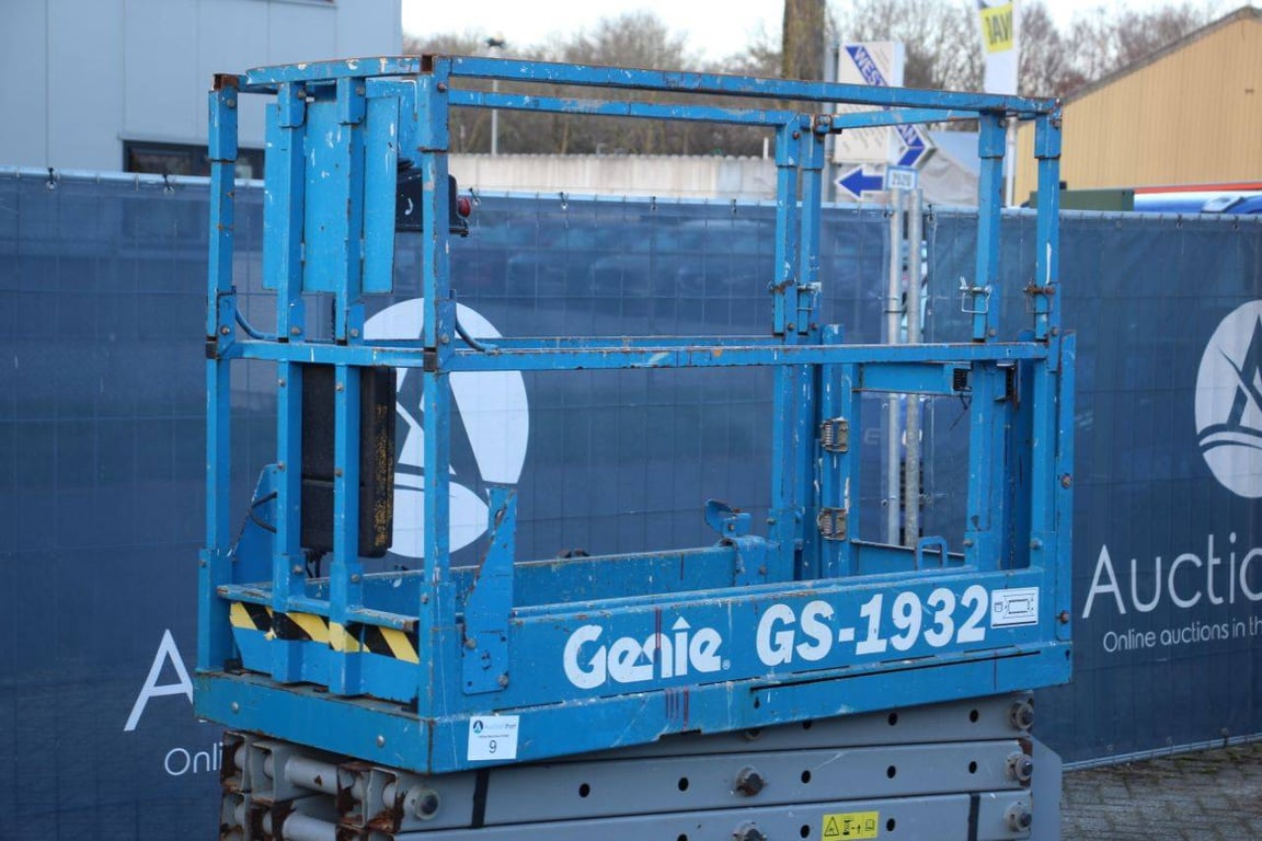 Scissor lift Genie GS-1932 Electric 7.8m 2006 2006 GS-1932 2006 1 Scissor Lifts image 10