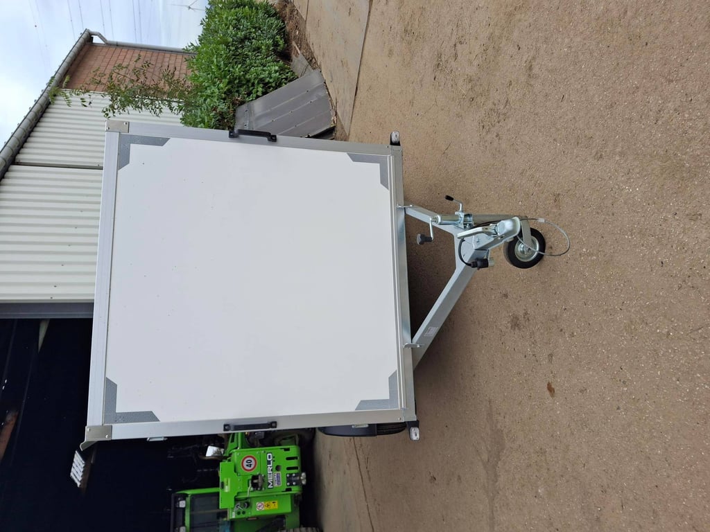 Closed Trailer 2.50x1.50x1.50m Onbekend 1 image 2